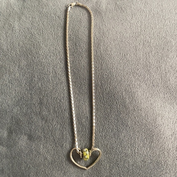 AGI 925 Sterling Silver chain with heart pendant and bead at the center. - Picture 1 of 9